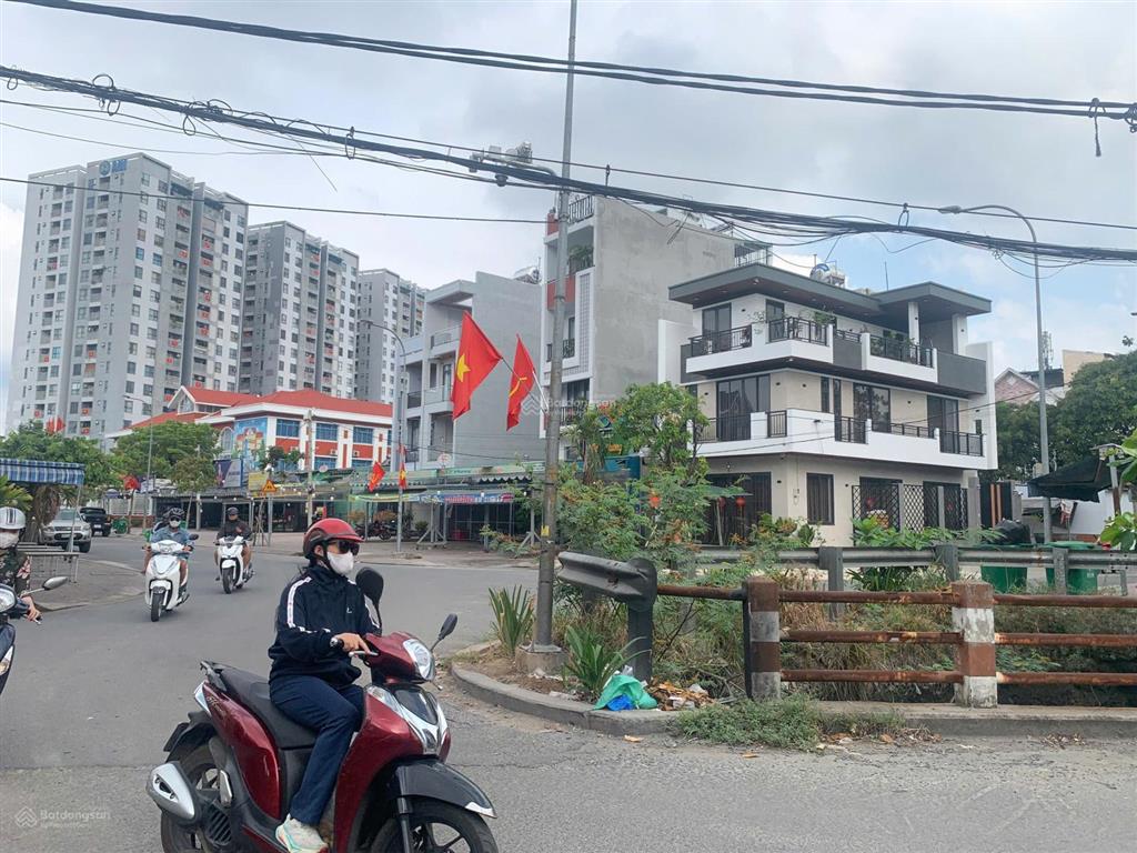 Bán lô đất đường 10m đối diện khu biệt thự an lộc, lê đức gò vấp 4x23m không lg 8tỷ9.  0902 958 ***