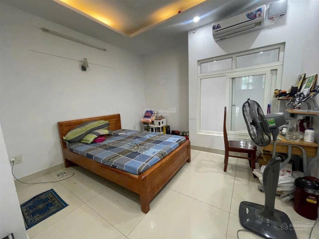 Nhà 4 tầng đường 8m thông lê đức thọ đường 28 p6. đt 4x15m. gần bờ kè. chỉ 8ti5