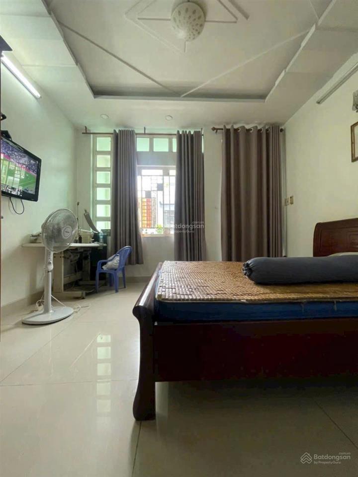 Nhà 4 tầng đường 8m thông lê đức thọ đường 28 p6. đt 4x15m. gần bờ kè. chỉ 8ti5