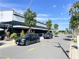 Quỹ đất lớn hiếm có phù hợp xây biệt thự đầu tư giữ tiền. 300m2 giá 27tr/m2.  0901 425 *** oanh