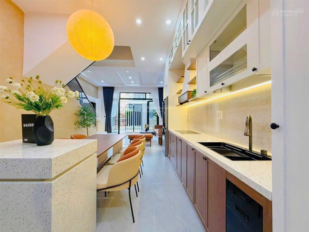 Nhà mới gần chợ, ub, kcn vĩnh lộc 2, 3 tầng 5pn, 4wc, 95 m2 giá 4 tỹ 444tr.   0901 425 *** oanh