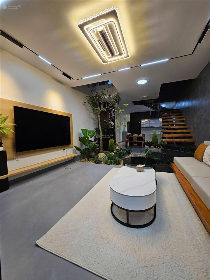 Nhà mới xây cách đường nguyễn hữu trí 100m, 90m2, 3 tầng giá 3 tỷ 333tr.   0901 425 *** oanh