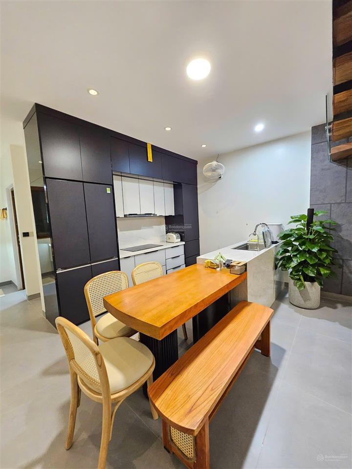 Nhà mới xây cách đường nguyễn hữu trí 100m, 90m2, 3 tầng giá 3 tỷ 333tr.   0901 425 *** oanh