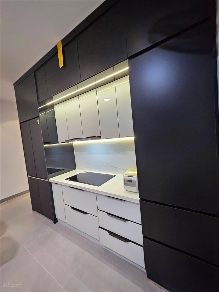 Nhà mới xây cách đường nguyễn hữu trí 100m, 90m2, 3 tầng giá 3 tỷ 333tr.   0901 425 *** oanh