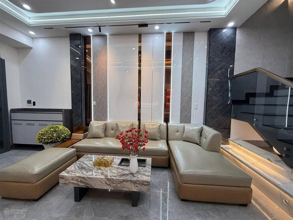 Bán nhà phố mặt tiền đường hoàng phan thái  bình chánh. 3 tầng 5pn, 6 tỷ.   0901 425 *** oanh