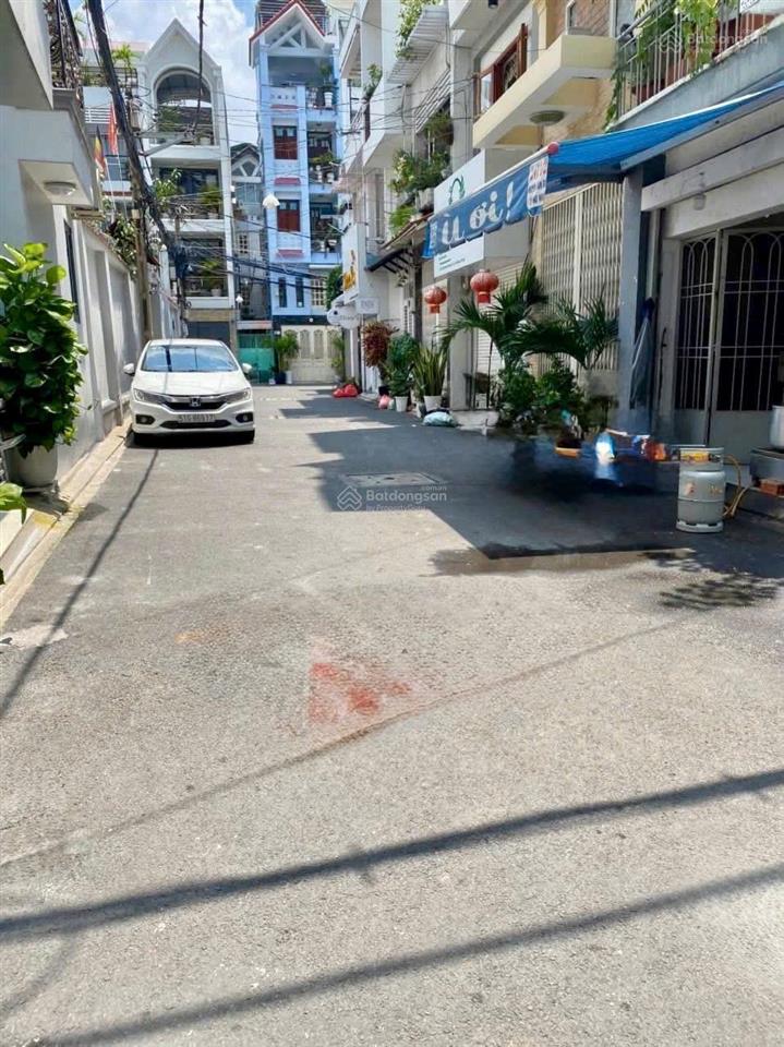 Chính chủ bán nhà căn góc 2 mặt tiền hẻm 6m huỳnh văn bánh 3,4m x 10m , 2 tầng giá 7,7 tỷ tl