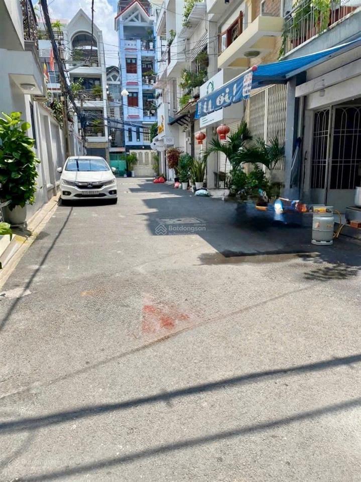 Chính chủ bán nhà căn góc 2 mặt tiền hẻm 6m huỳnh văn bánh 3,4m x 10m , 2 tầng giá 7,7 tỷ tl