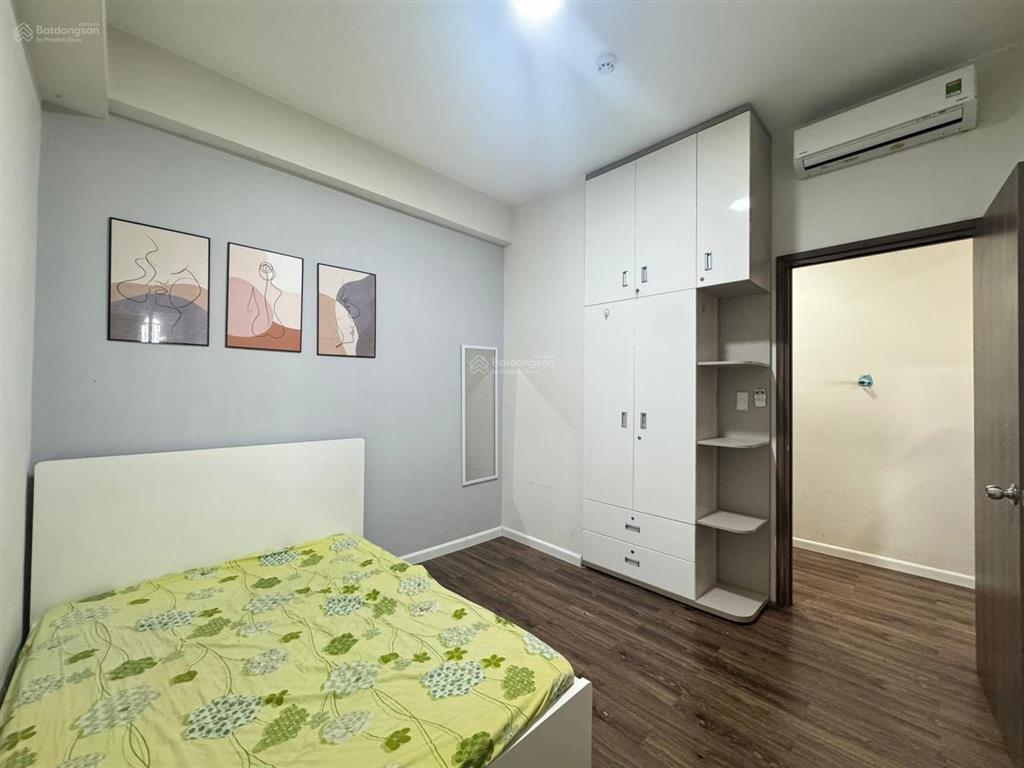 Cho thuê căn 2pn 2wc ban công, view hồ bơi | full nội thất