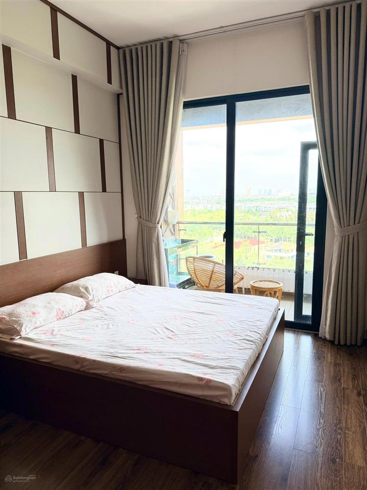 Bán căn 2pn 2wc ban công, hướng bắc  city view | giá chỉ 4.199 tỷ tặng nội thất