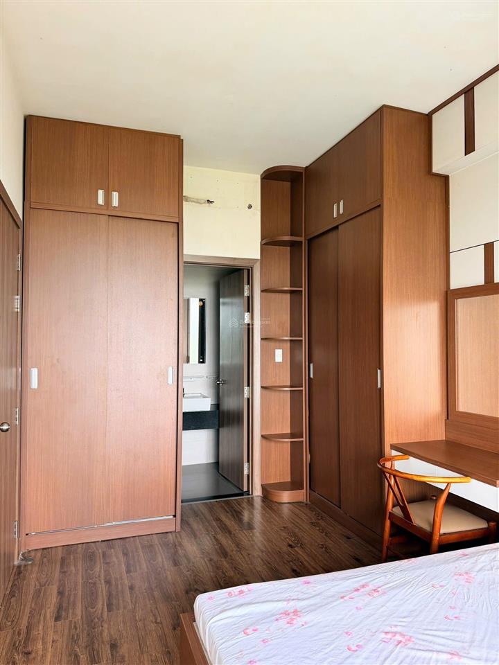 Bán căn 2pn 2wc ban công, hướng bắc  city view | giá chỉ 4.199 tỷ tặng nội thất