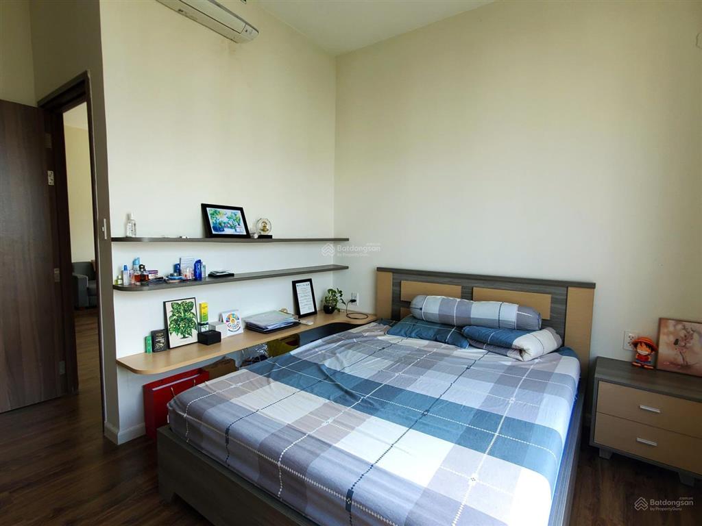 Cho thuê căn 3pn 2wc ban công, đông nam  view kênh đào, thoáng mát | chỉ xách vali dọn vào ở