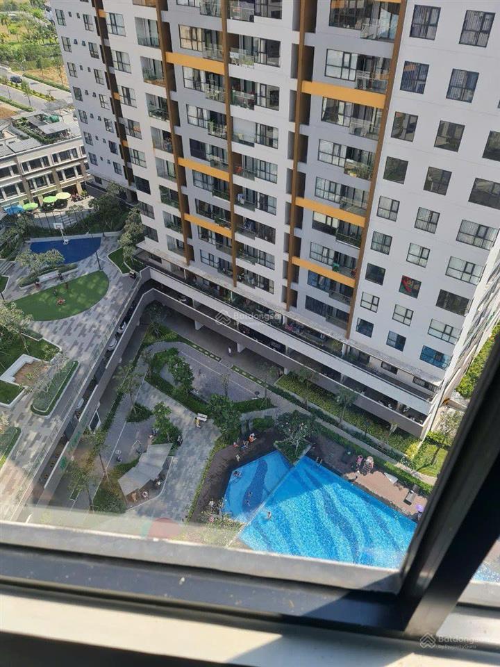 Cho thuê căn 3pn 2wc ban công đông nam, view kênh đào, nhà trống
