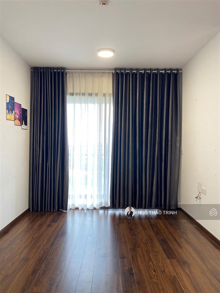 Cho thuê căn 2pn 2wc ban công, view pháo bông | giá 9,5tr/tháng