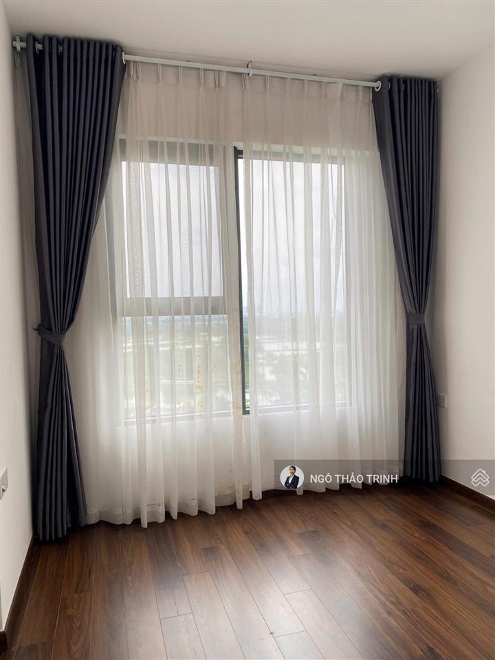 Cho thuê căn 2pn 2wc ban công, view pháo bông | giá 9,5tr/tháng