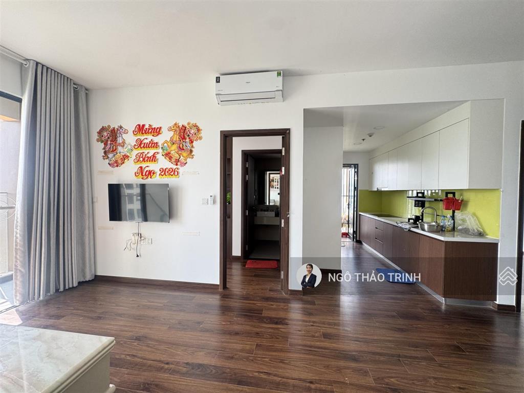 Cho thuê căn góc 79m2 (2pn 2wc ban công) giá 12 triệu/tháng có nội thất