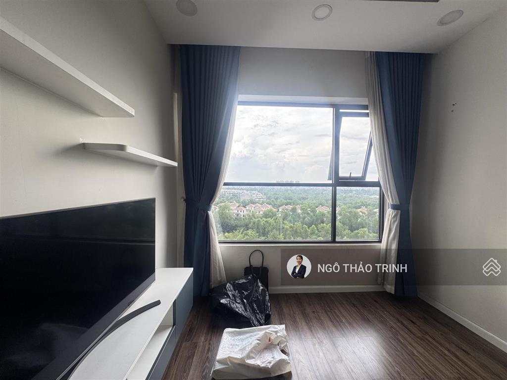 Cho thuê căn 2pn 1wc, full nội thất. giá thuê 9,5tr/tháng view pháo hoa