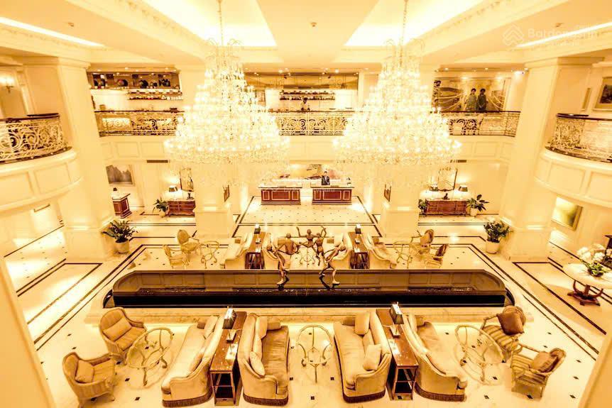 Hàng hiếmcho thuê toà khách sạn 58 phòng ngay giữa trung tâm phố cổdiện tích 230m2x11 tầng, mt 9m