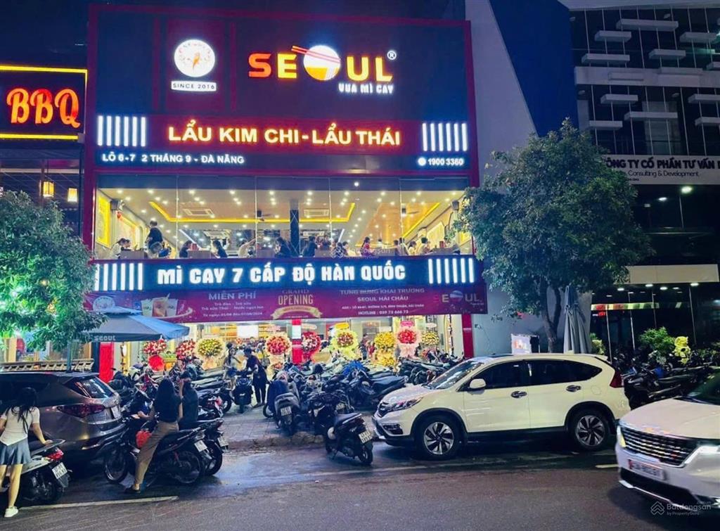Hàng hiếm  cho thuê mặt phố chùa láng  diện tích 70m2x 4 tầng mặt tiền 10m cho làm mọi mô hình