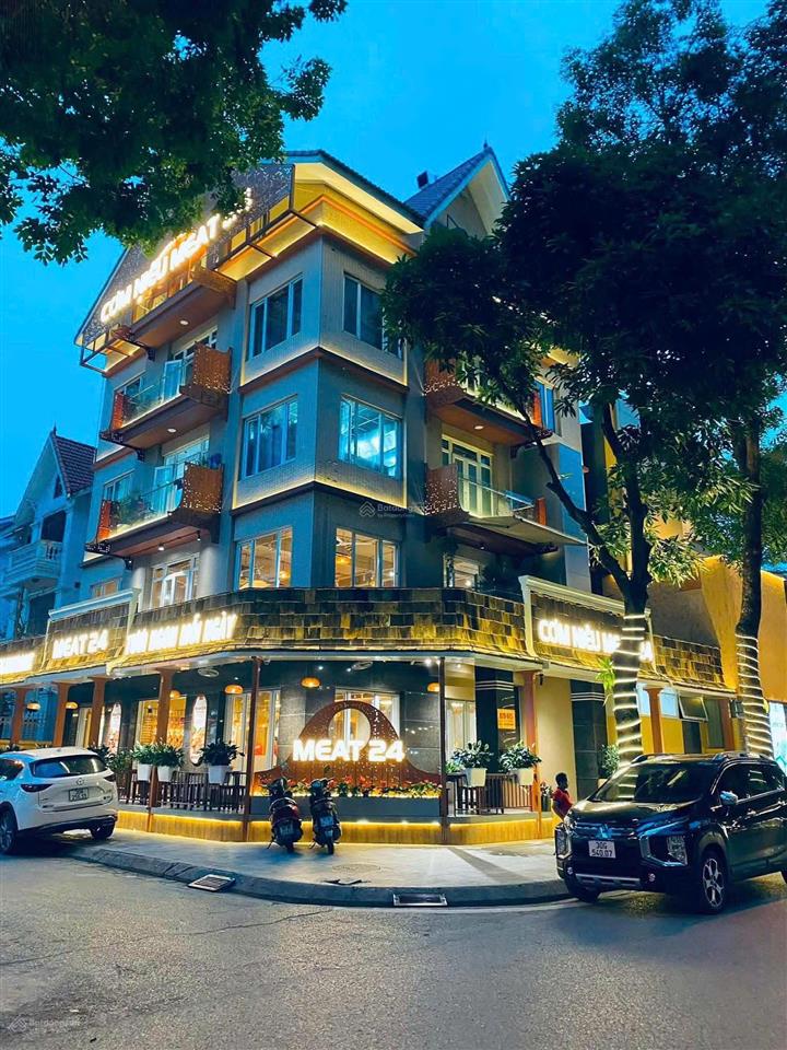 Hàng hiếm biệt thự sân vườn lô góc phố lê đức thọ diện tích 300m2x 3 tầng mặt tiền 30m mọi mh