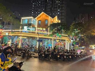 Siêu phẩmcho thuê lô góc ngay ngã 3 mặt phố nguyên hồng diện tích 550m2mặt tiền 25m mọi mô hình
