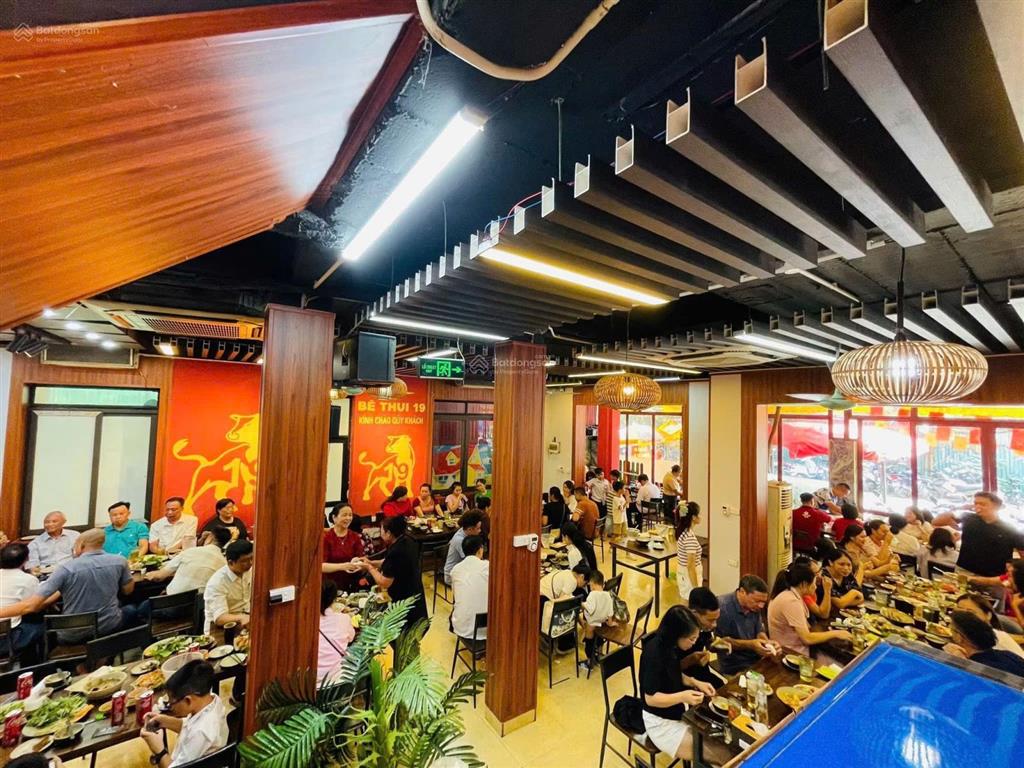 Cho thuê mbkd lô góc phố nguyễn khuyến  mặt tiền trải dài 25m  phù hợp mọi mô hình kinh doanh