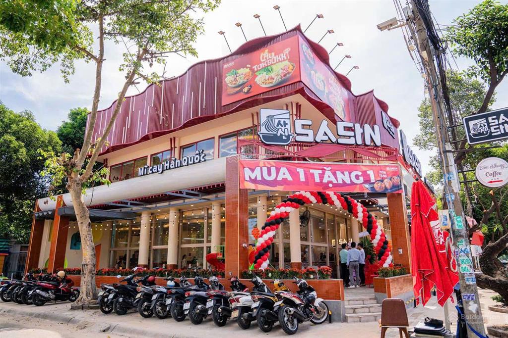 Hàng hiếmmbkd mặt hồ văn quán 500m2mặt tiền 30m hợp mọi mô hình vị trí 10 năm mới có mb nhả ra