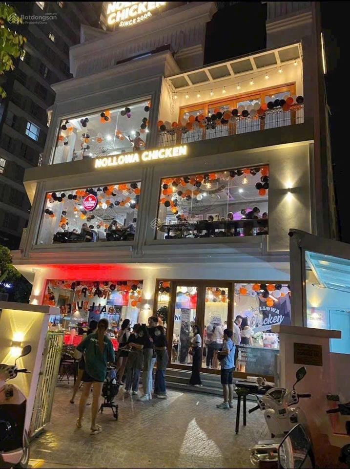 Hàng hiếm  cho thuê mbkd mặt phố chùa láng  diện tích 130m2  mặt tiền 10m  phù hợp mọi mô hình