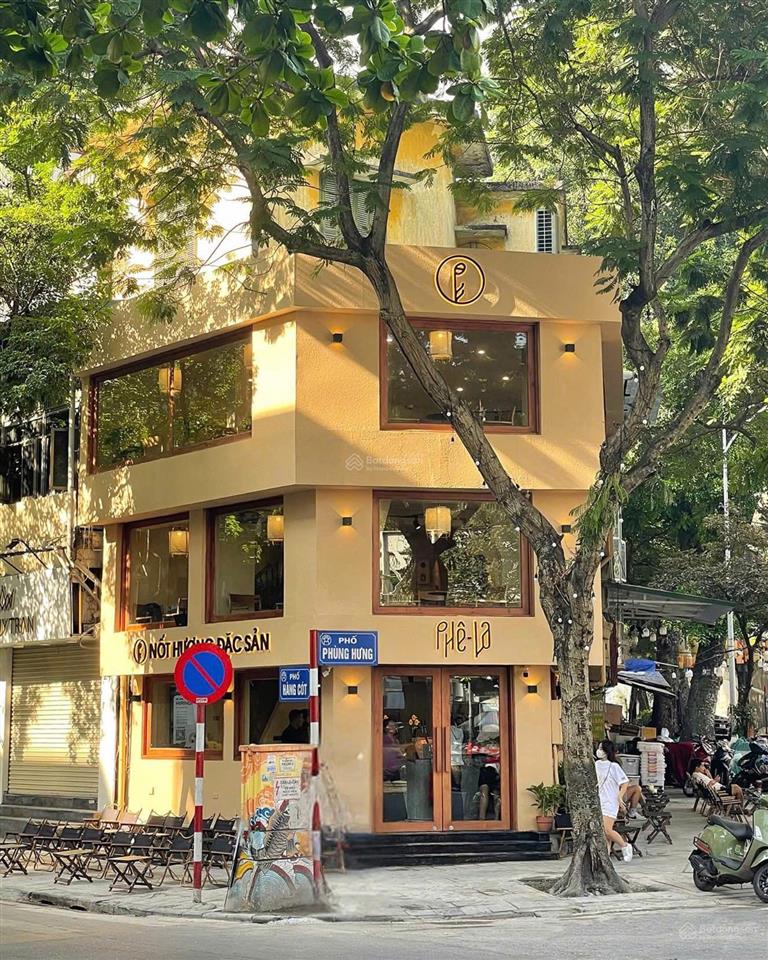 Ch0 thuê lô góc mặt phố thành tháidiện tích 80m2x 3tầnglô góc mặt tiền 16mbao quanh toà chung cư