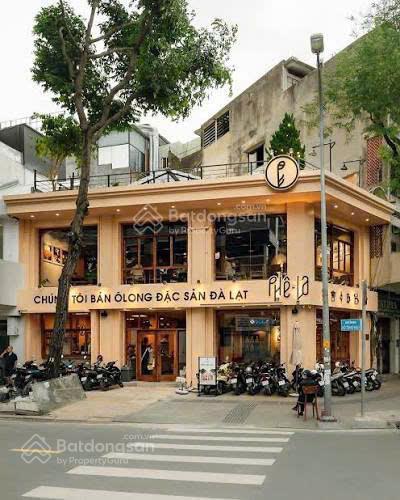 Ch0 thuê lô góc mặt phố thành tháidiện tích 80m2x 3tầnglô góc mặt tiền 16mbao quanh toà chung cư