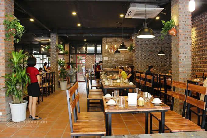 Hàng hiếm  cho thuê mbkd mặt phố tô hiệu lớn  diện tích 250m2x 2 tầng  phù hợp mọi mô hình