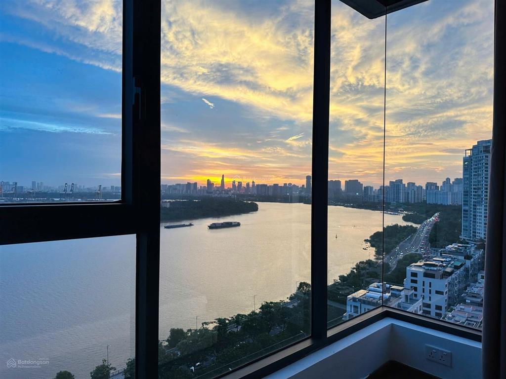Gấp bán 3pn hoa hậu tầng cao view sông đầu hồi hiếm có tại one verandah