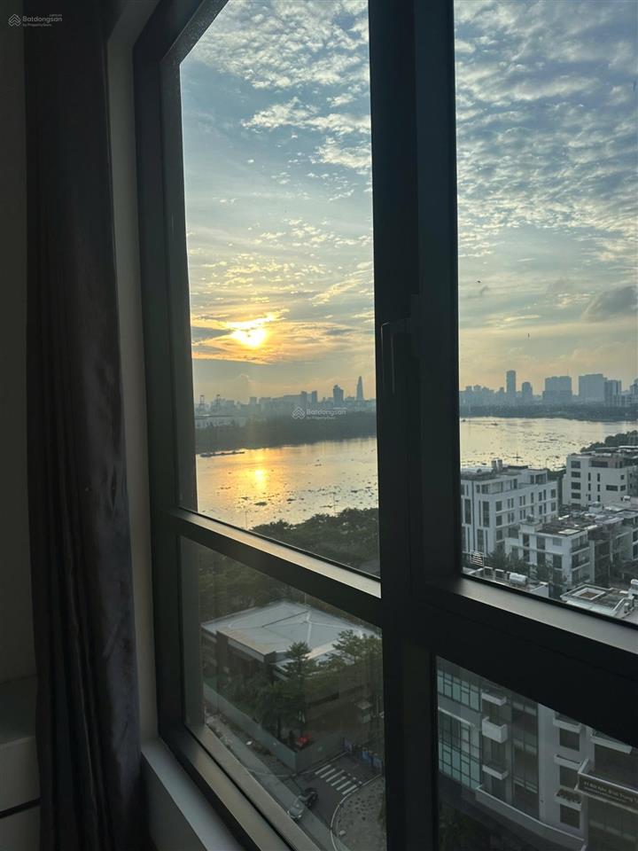 One verandah 2pn ntcb có tủ lạnh lớn view sông tầng cao
