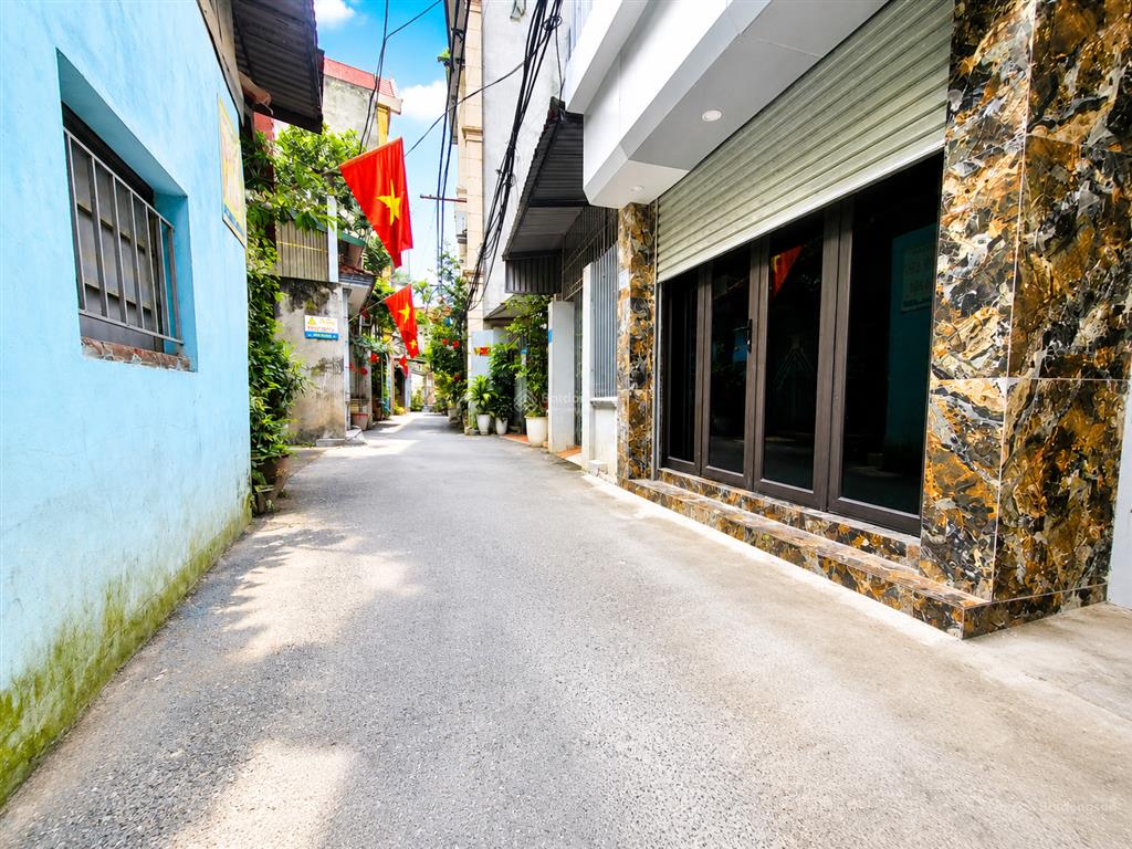 Bán nhà riêng 4 tầng, 33 m² tại la khê, hà đông, 2 phòng ngủ & 3 vệ sinh, ngõ ô tô rộng.