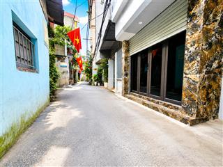 Bán nhà riêng 4 tầng, 33 m² tại la khê, hà đông, 2 phòng ngủ & 3 vệ sinh, ngõ ô tô rộng.