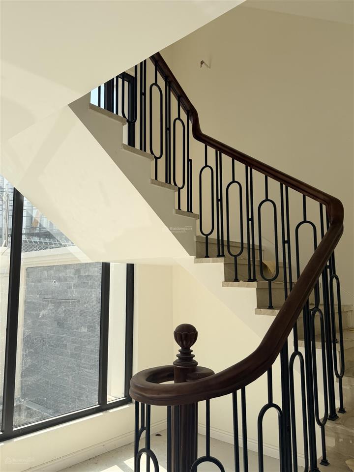 Biệt thự 6 tầng thang máy mới ngang 12m 2 mặt tiền lê văn sỹ phường 13 quận 3 giá chỉ 130 tỷ
