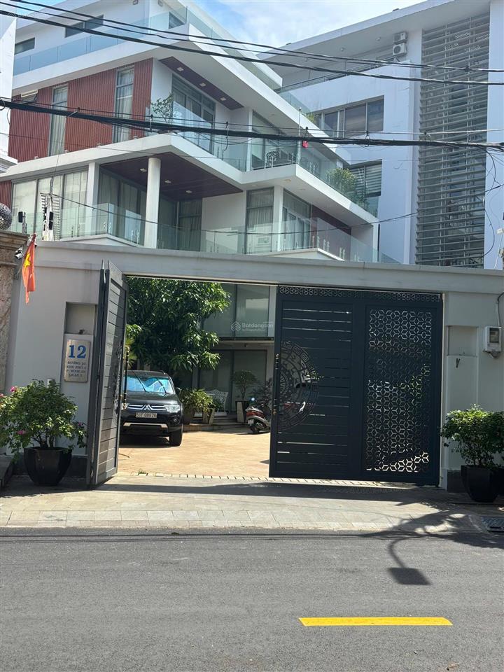 Biệt thự 20x30m 4 tầng đường số 20  trần não ngay bến tàu bình an quận 2 giá chỉ 147 tỷ