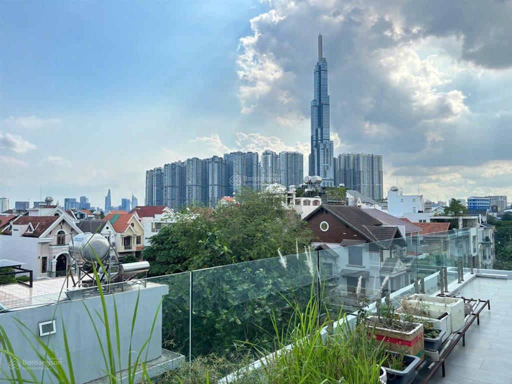 Biệt thự 20x30m 4 tầng đường số 20  trần não ngay bến tàu bình an quận 2 giá chỉ 147 tỷ