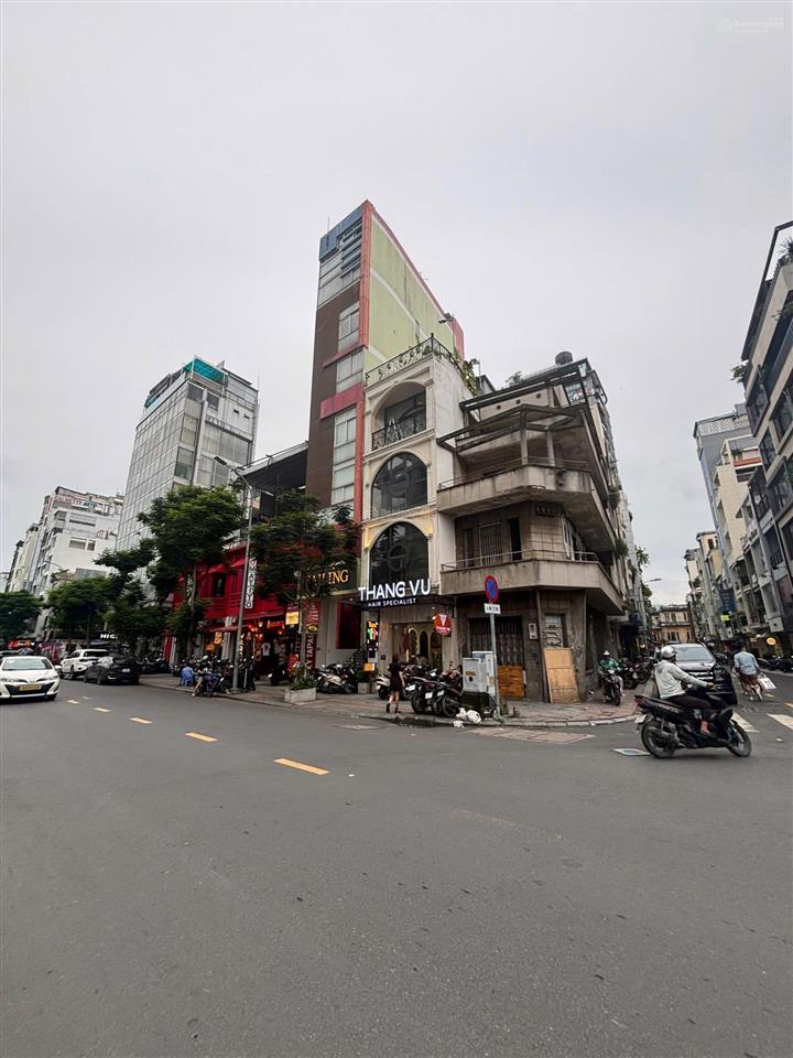 Siêu vị trí ngay chợ bến thành đường calmette ngang gần 5m giá chỉ 119 tỷ
