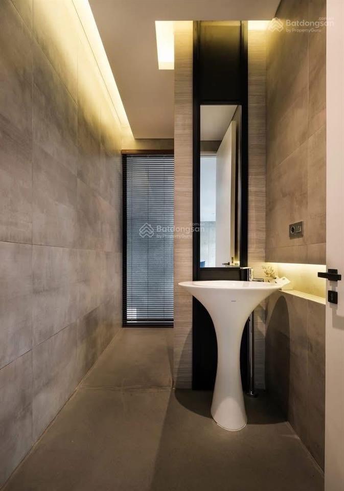 Biệt thự cao cấp toạ lạc 2mt lê văn sỹ quận 3 ngang 12m 6 tầng thang máy giá chỉ 130 tỷ