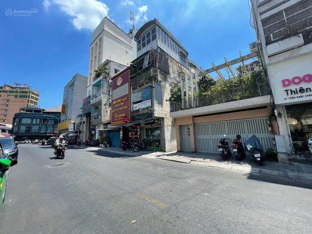Bán nhà góc 2mt trần khắc chân ngay trần quang khải, quận 1 ngang 6.3m giá chỉ 390tr/m2