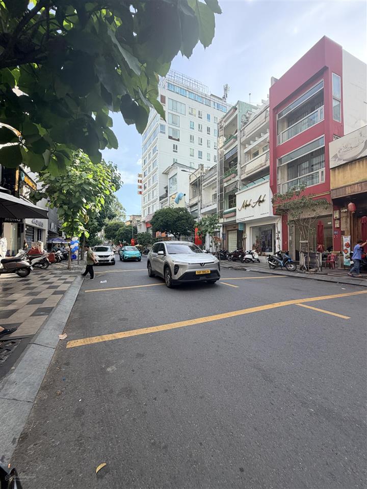 Mặt phố 8m nguyễn trãi, bến thành, quận 1 giá 168 tỷ