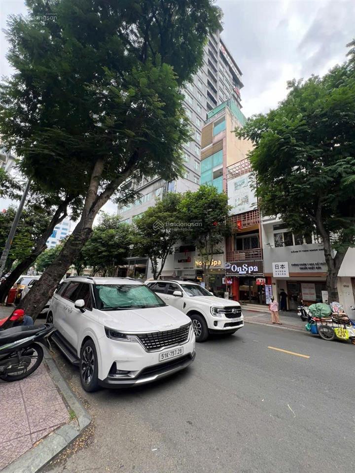 Khan hiếm lê thị hồng gấm ngay one central 8,2x19m 5 tầng giá chỉ 120 tỷ