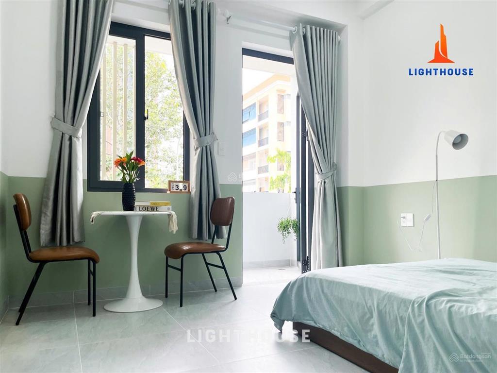 Phòng mới tách bếp, full nội thất ngay trung tâm hành chính quận 2