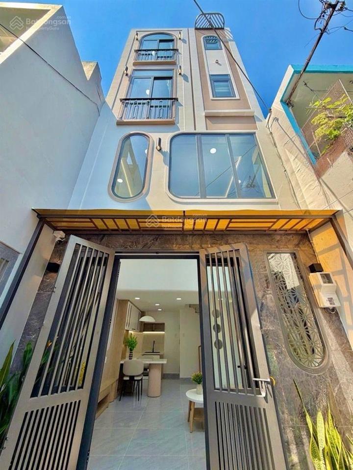 Nhà mới xây 4 tầngngay cầu bôngbình thạnh cạnh quận 1,quận 3. sát đường trường sachợ bà chiểu