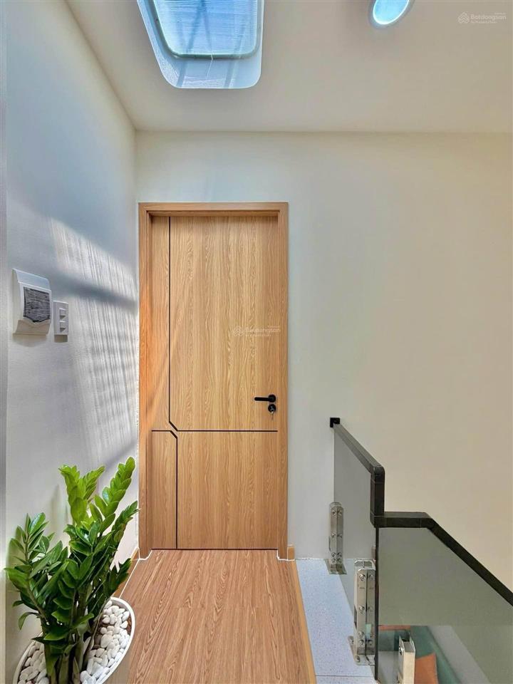 4,95tỷ có siêu phẩm siêu hiếm phú nhuận thuận lợi di chuyển q1,bình thạnh cạnh sân bay