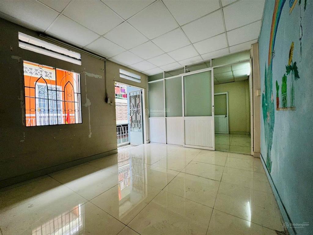 Nhà đẹp mặt tiền rộng ngay chợ thị nghè giá chỉ 4,7 tỷ cơ hội sở hữu nhà vị trí cực đẹp