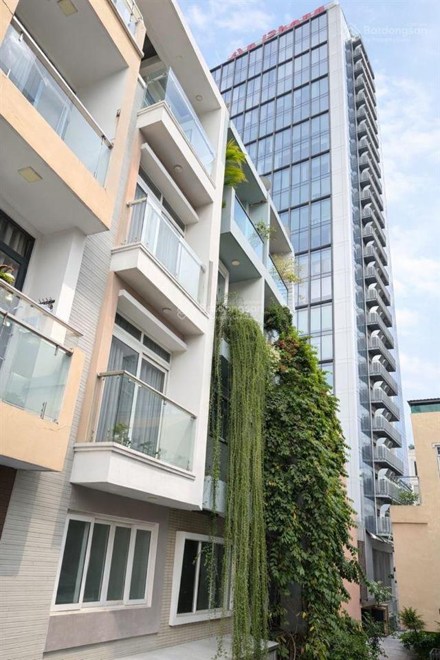 Nhà đẹp 2 tầng 2 mặt thoáng ngay ngã tư hàng xanh hơn 5 tỷ dt 33m (4,11x8m), nở hậu tài
