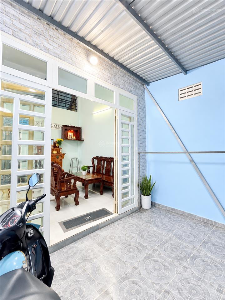 Chỉ 3 tỷ nhà đẹp hxh nguyễn duy trinh ngay vòng xoay phú hữu! 4x13m 1 trệt + 1 lửng
