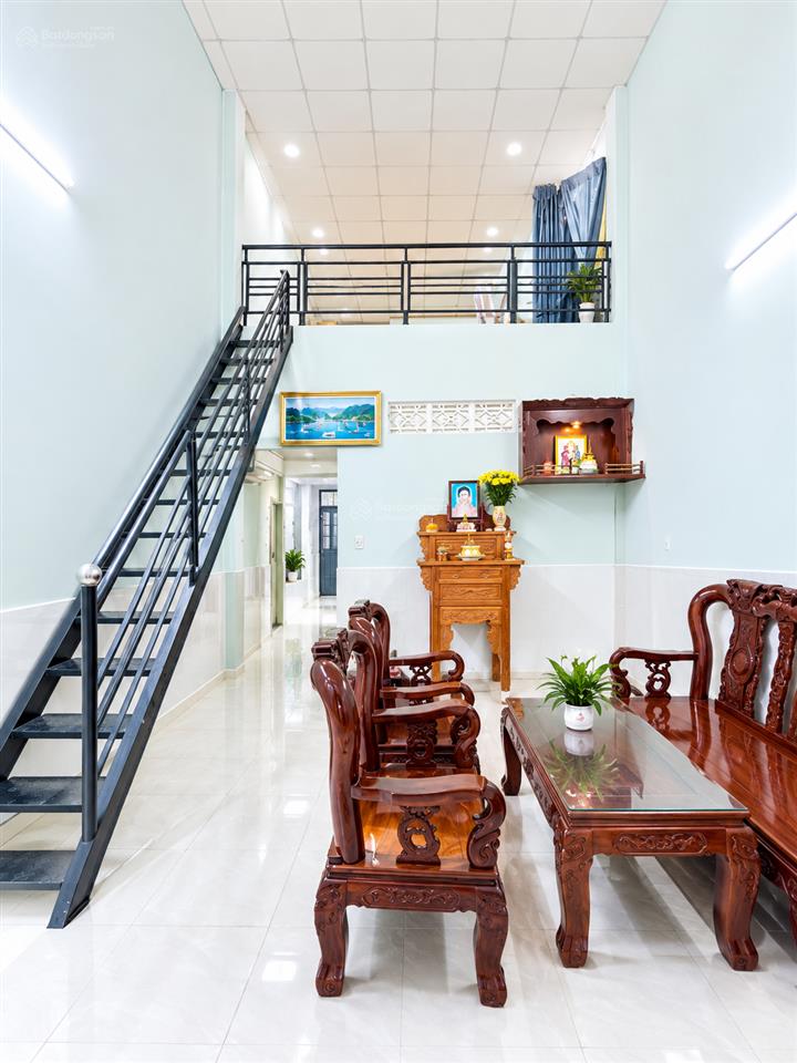 Chỉ 3 tỷ nhà đẹp hxh nguyễn duy trinh ngay vòng xoay phú hữu! 4x13m 1 trệt + 1 lửng