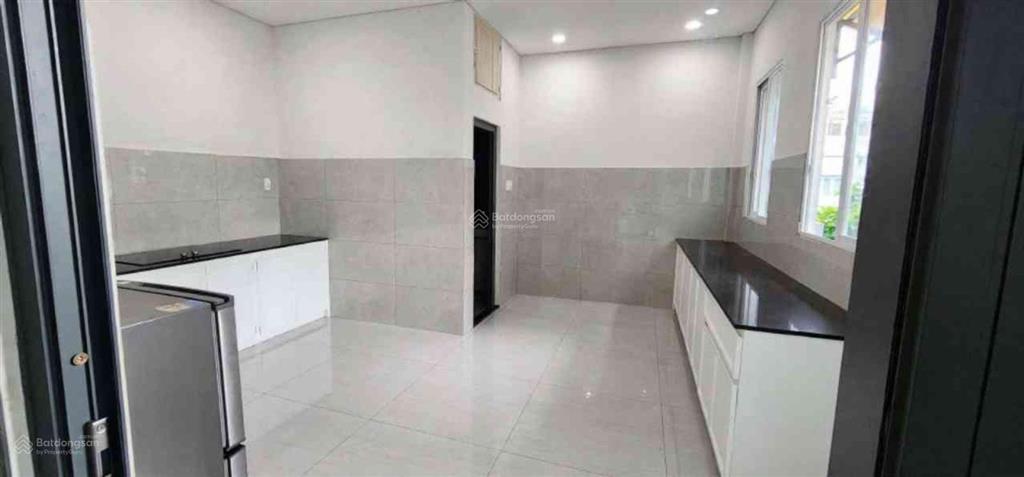 Siêu phẩm góc 2 mặt tiền nguyễn thị định! vị trí đắc địa vừa ở vừa kinh doanh ti